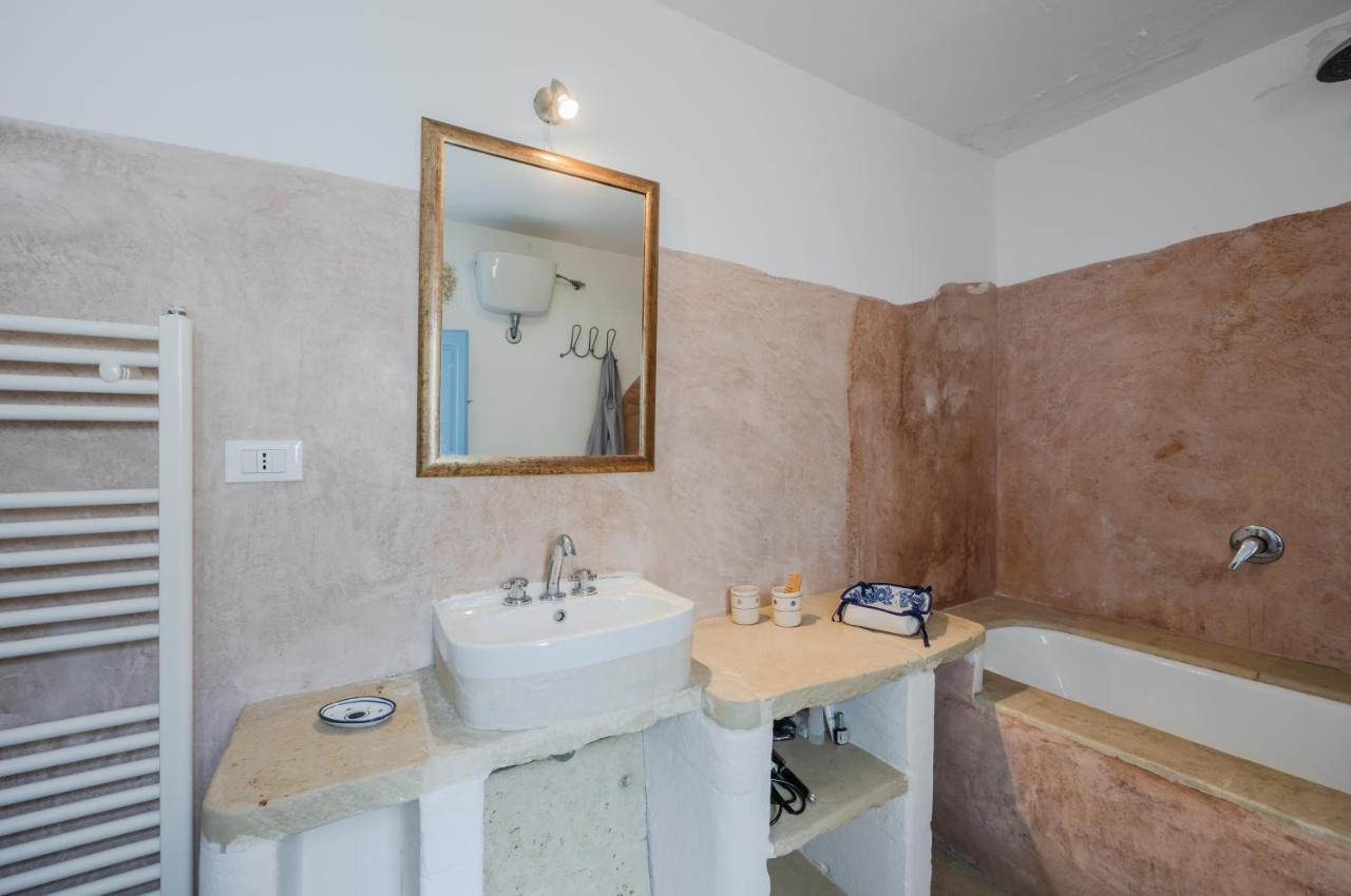 Casa Dei 5 Camini With Terrace Apartment Ortelle Luaran gambar